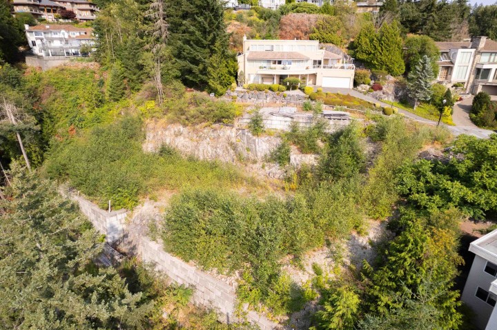 Photo 7 at 4783 Westwood Place, Cypress Park Estates, West Vancouver