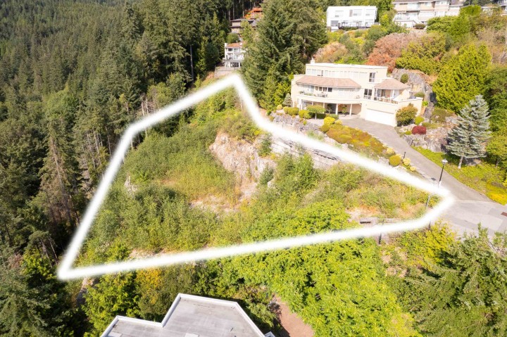 Photo 1 at 4783 Westwood Place, Cypress Park Estates, West Vancouver