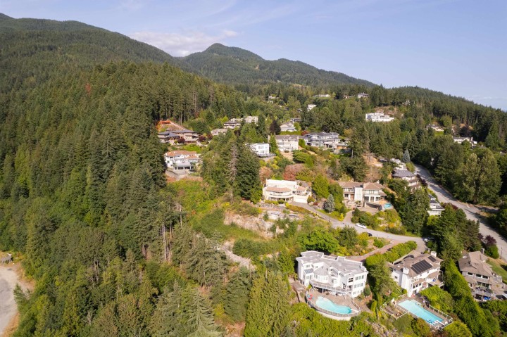 Photo 14 at 4783 Westwood Place, Cypress Park Estates, West Vancouver