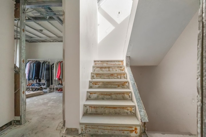 Photo 6 at 348 Taylor Way, Park Royal, West Vancouver