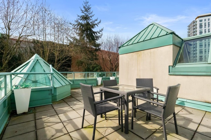 Photo 12 at 348 Taylor Way, Park Royal, West Vancouver