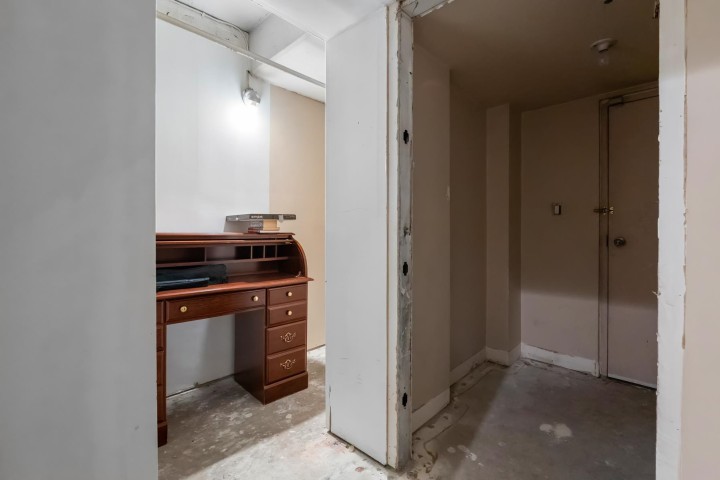 Photo 24 at 348 Taylor Way, Park Royal, West Vancouver