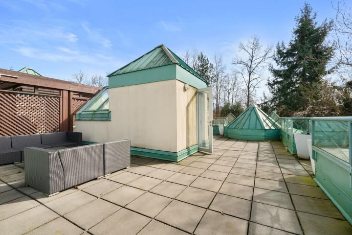 Photo 14 at 348 Taylor Way, Park Royal, West Vancouver