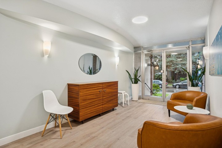 Photo 11 at 204 - 1050 Chilco Street, West End VW, Vancouver West