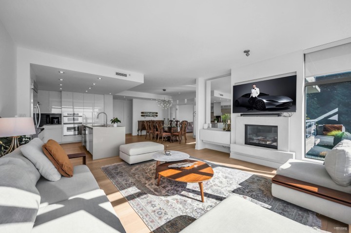 Photo 14 at 401 - 3315 Cypress Place, Cypress Park Estates, West Vancouver