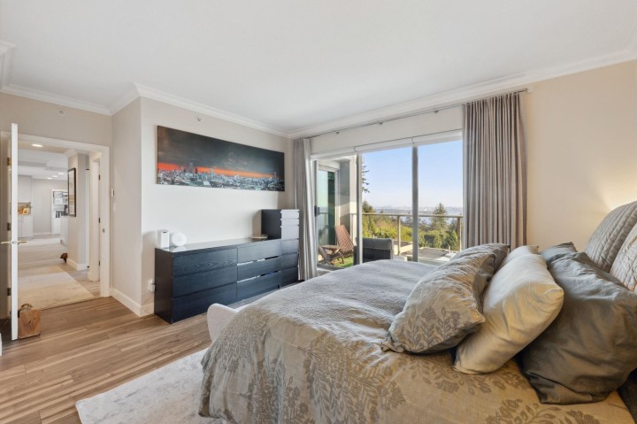 Photo 8 at 302 - 3131 Deer Ridge Drive, Deer Ridge WV, West Vancouver