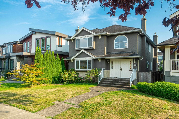 Photo 3 at 2922 W 22nd Avenue, Arbutus, Vancouver West