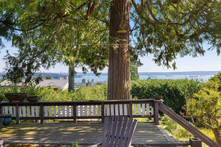 Photo 5 at 2234 Ottawa Avenue, Dundarave, West Vancouver