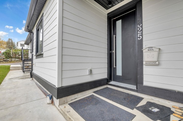 Photo 2 at 4325 Kamloops Street, Collingwood VE, Vancouver East