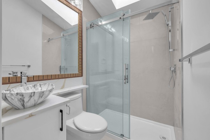 Photo 18 at 4325 Kamloops Street, Collingwood VE, Vancouver East