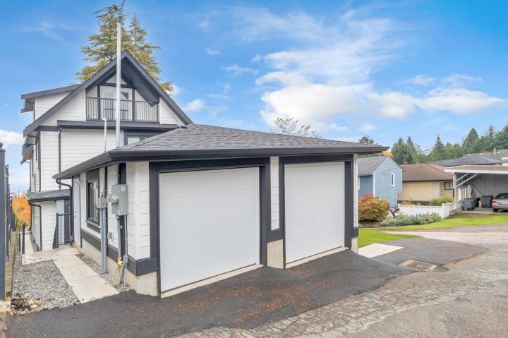Photo 21 at 4325 Kamloops Street, Collingwood VE, Vancouver East
