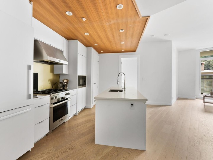 Photo 5 at 405 - 6687 Nelson Avenue, Horseshoe Bay WV, West Vancouver