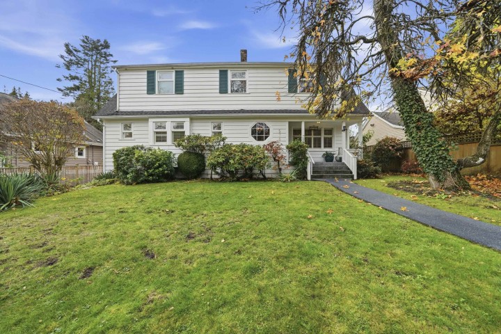 Photo 2 at 5761 Holland Street, Southlands, Vancouver West