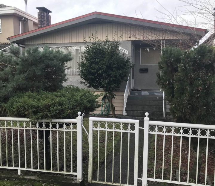 Photo 1 at 5771 Sherbrooke Street, Knight, Vancouver East