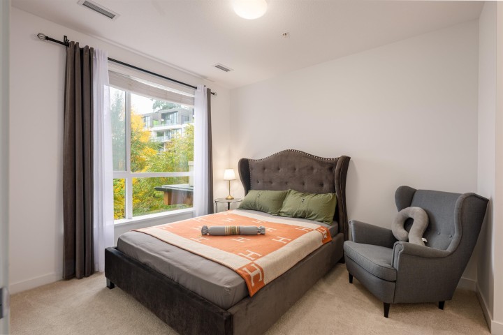 Photo 14 at 214 - 3581 Ross Drive, University VW, Vancouver West