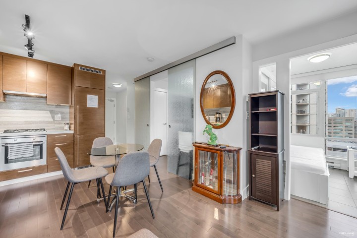 Photo 12 at 1602 - 535 Smithe Street, Downtown VW, Vancouver West