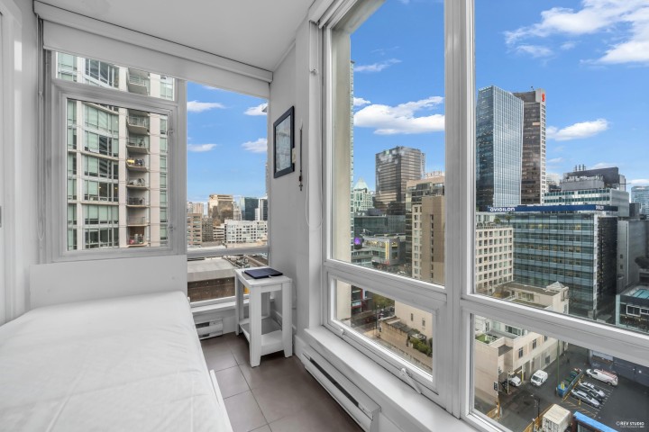 Photo 20 at 1602 - 535 Smithe Street, Downtown VW, Vancouver West