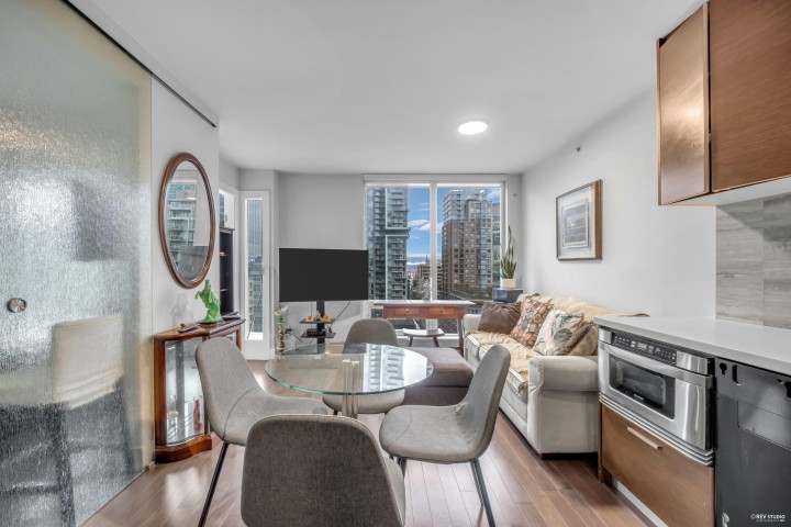 Photo 9 at 1602 - 535 Smithe Street, Downtown VW, Vancouver West