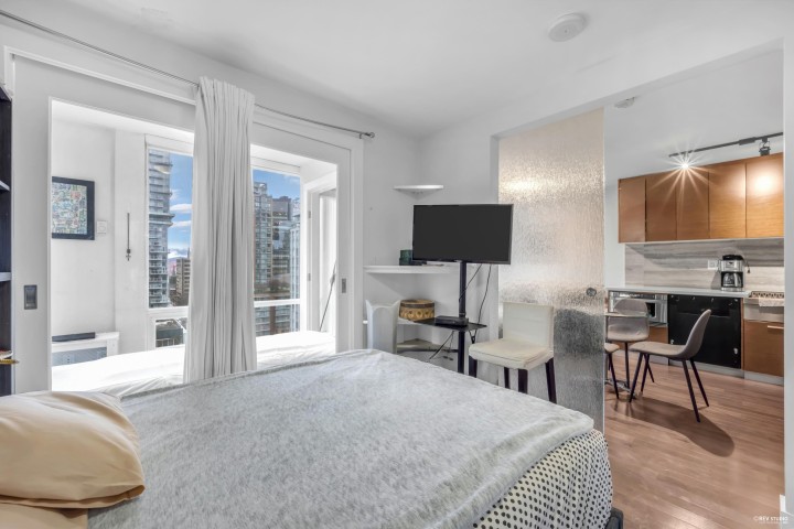Photo 15 at 1602 - 535 Smithe Street, Downtown VW, Vancouver West