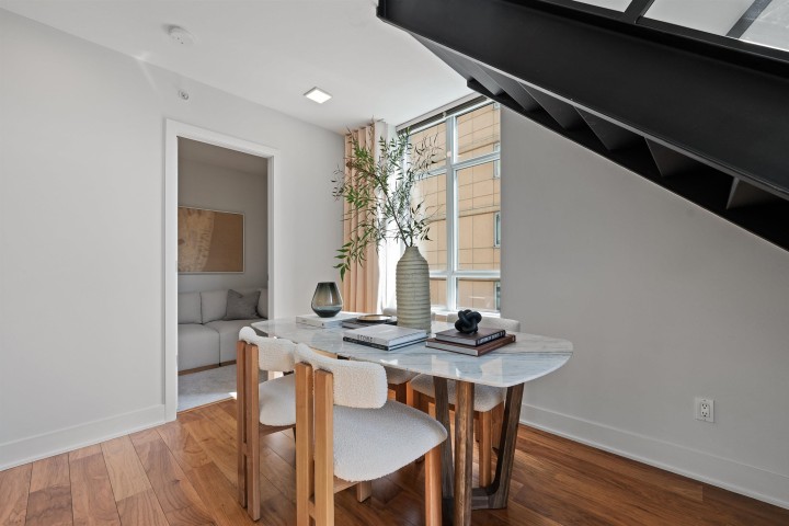 Photo 10 at 403 - 988 Richards Street, Yaletown, Vancouver West