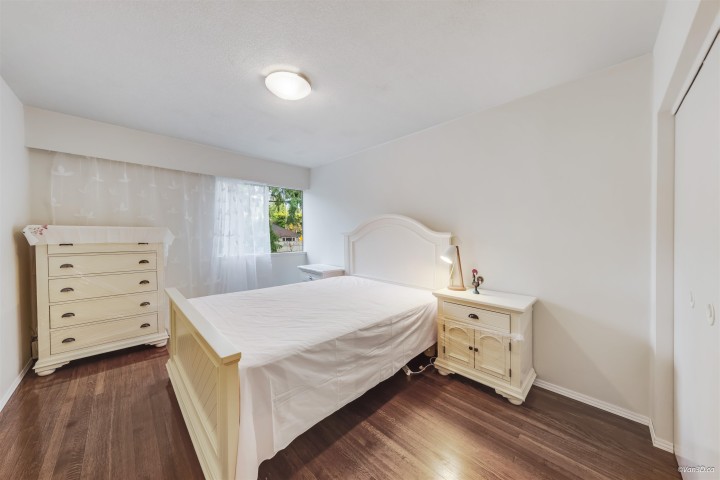 Photo 18 at 308 - 1425 Esquimalt Avenue, Ambleside, West Vancouver