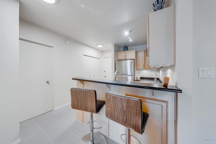 Photo 15 at 308 - 1425 Esquimalt Avenue, Ambleside, West Vancouver