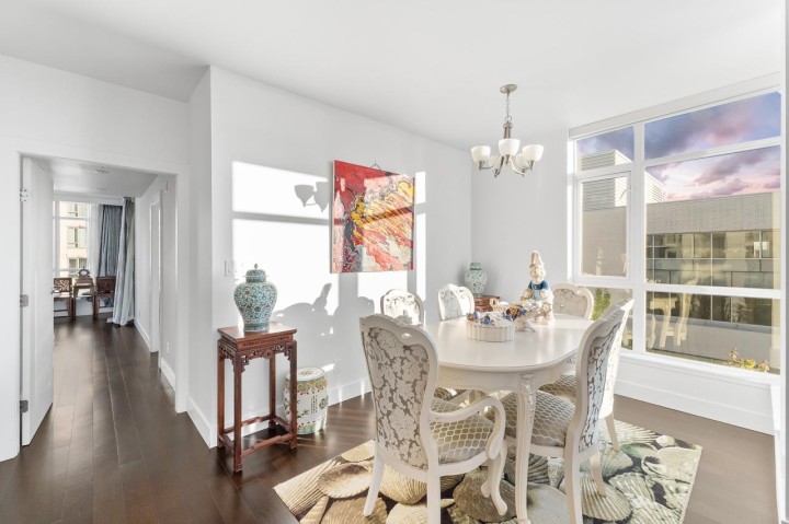 Photo 7 at 502 - 6080 Iona Drive, University VW, Vancouver West