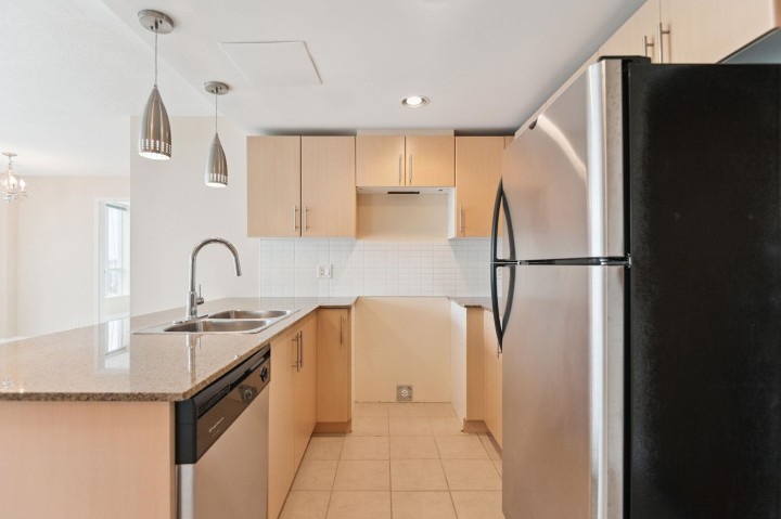 Photo 4 at 2008 - 550 Taylor Street, Downtown VW, Vancouver West