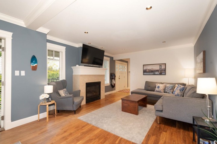 Photo 6 at 1050 11th Street, Sentinel Hill, West Vancouver