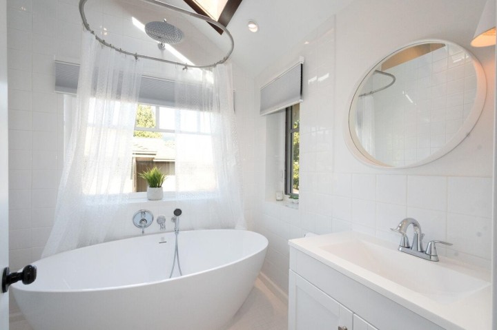 Photo 22 at 1050 11th Street, Sentinel Hill, West Vancouver