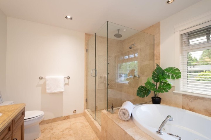 Photo 20 at 1050 11th Street, Sentinel Hill, West Vancouver