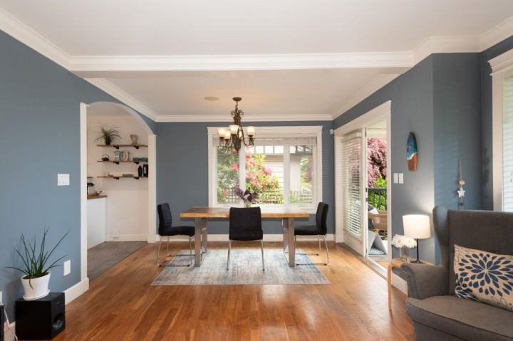 Photo 8 at 1050 11th Street, Sentinel Hill, West Vancouver