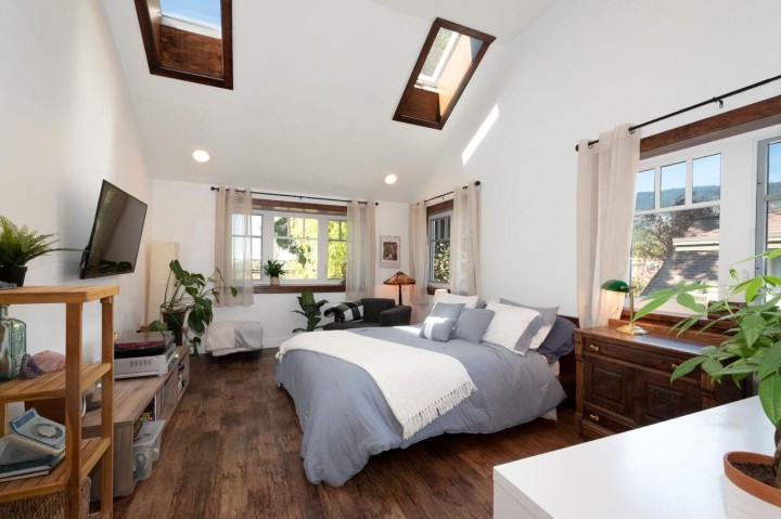 Photo 21 at 1050 11th Street, Sentinel Hill, West Vancouver