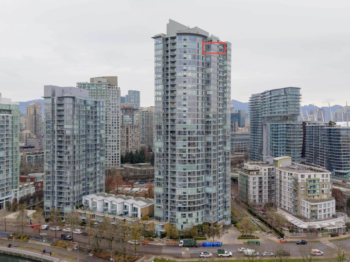 Photo 3 at 3805 - 1033 Marinaside Crescent, Yaletown, Vancouver West