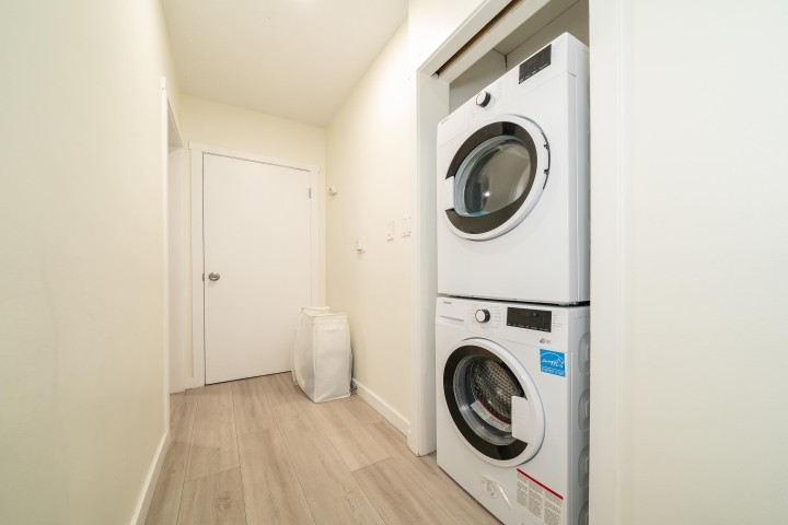 Photo 28 at 1895 Rosebery Avenue, Queens, West Vancouver