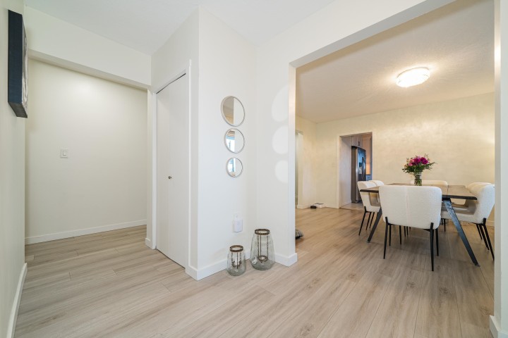 Photo 33 at 1895 Rosebery Avenue, Queens, West Vancouver