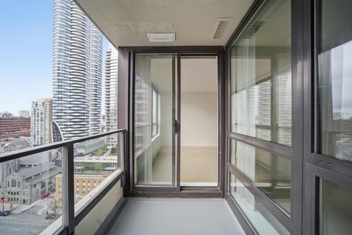 Photo 7 at 1908 - 938 Smithe Street, Downtown VW, Vancouver West