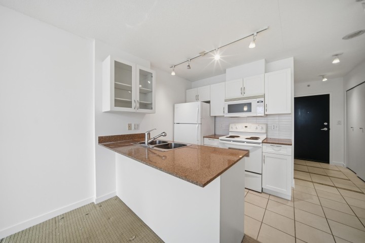 Photo 10 at 1908 - 938 Smithe Street, Downtown VW, Vancouver West