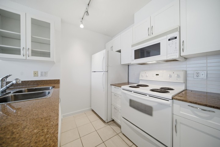 Photo 14 at 1908 - 938 Smithe Street, Downtown VW, Vancouver West