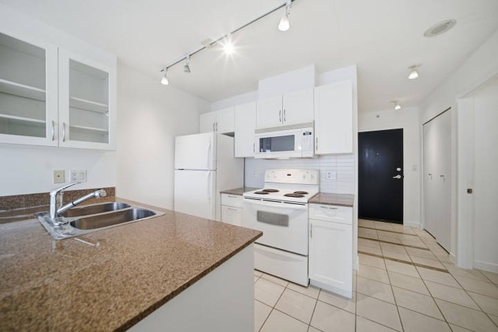 Photo 11 at 1908 - 938 Smithe Street, Downtown VW, Vancouver West