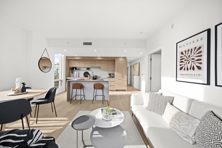 Photo 3 at 305 - 5212 Cambie Street, Cambie, Vancouver West