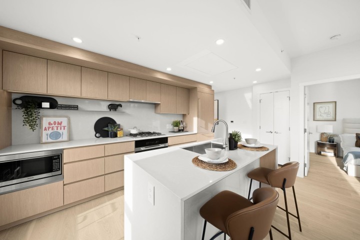 Photo 5 at 305 - 5212 Cambie Street, Cambie, Vancouver West