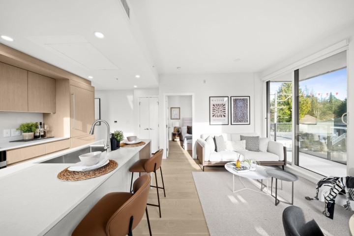 Photo 4 at 305 - 5212 Cambie Street, Cambie, Vancouver West