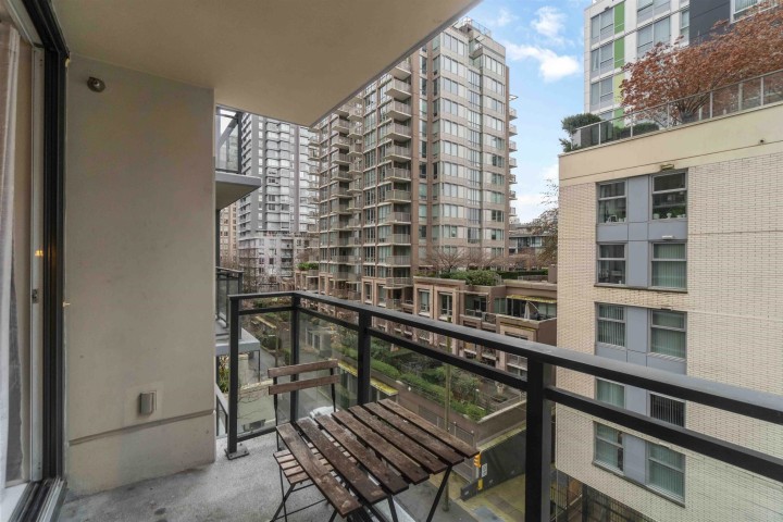 Photo 23 at 613 - 1082 Seymour Street, Downtown VW, Vancouver West
