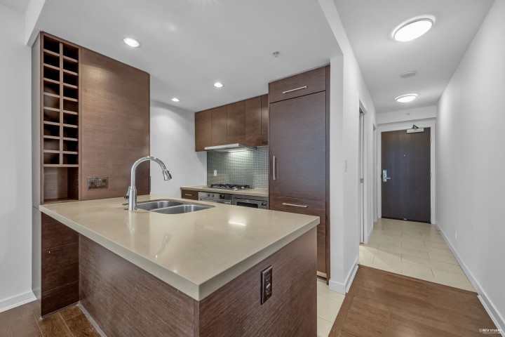 Photo 2 at 1002 - 833 Homer Street, Downtown VW, Vancouver West