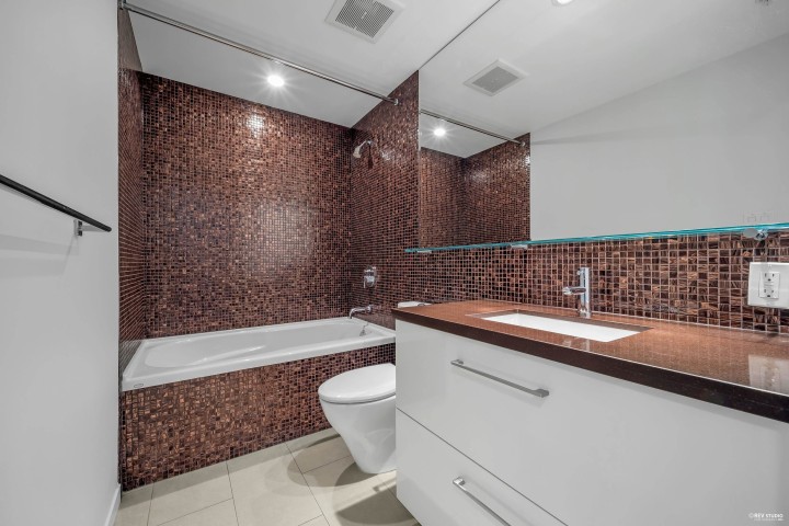 Photo 25 at 1002 - 833 Homer Street, Downtown VW, Vancouver West