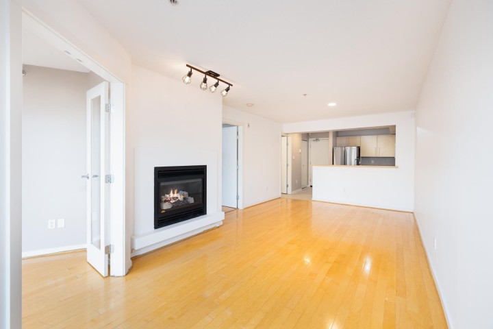 Photo 16 at 310 - 2768 Cranberry Drive, Kitsilano, Vancouver West
