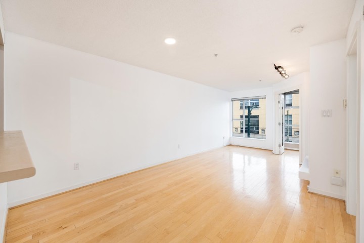 Photo 12 at 310 - 2768 Cranberry Drive, Kitsilano, Vancouver West