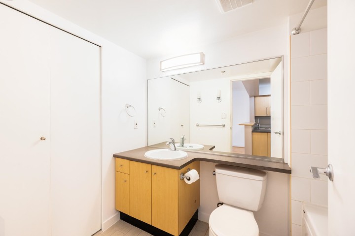 Photo 8 at 310 - 2768 Cranberry Drive, Kitsilano, Vancouver West