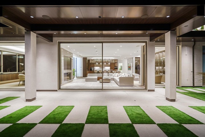 Photo 9 at 1405 28th Street, Dundarave, West Vancouver